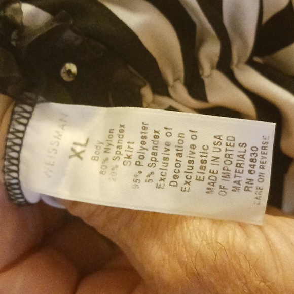 WEISSMAN XL HALLOWEEN COSTUME - Picture 3 of 3